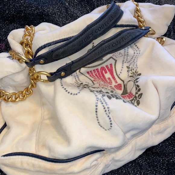 β¨ Juicy Couture Purse β¨ - Picture 3 of 11